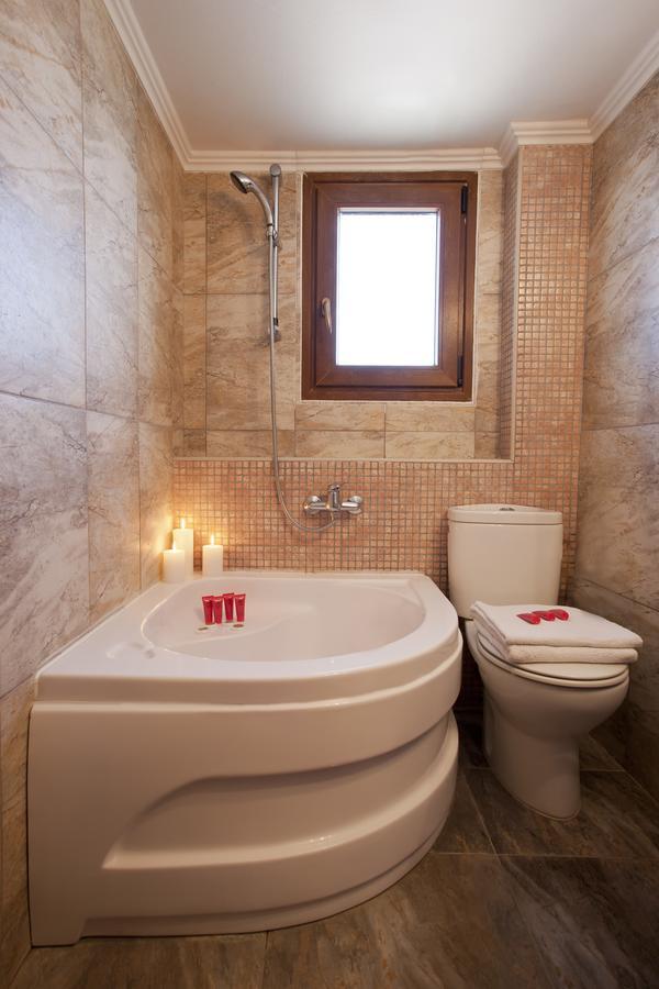 Polydor Apartment Tolo Luaran gambar