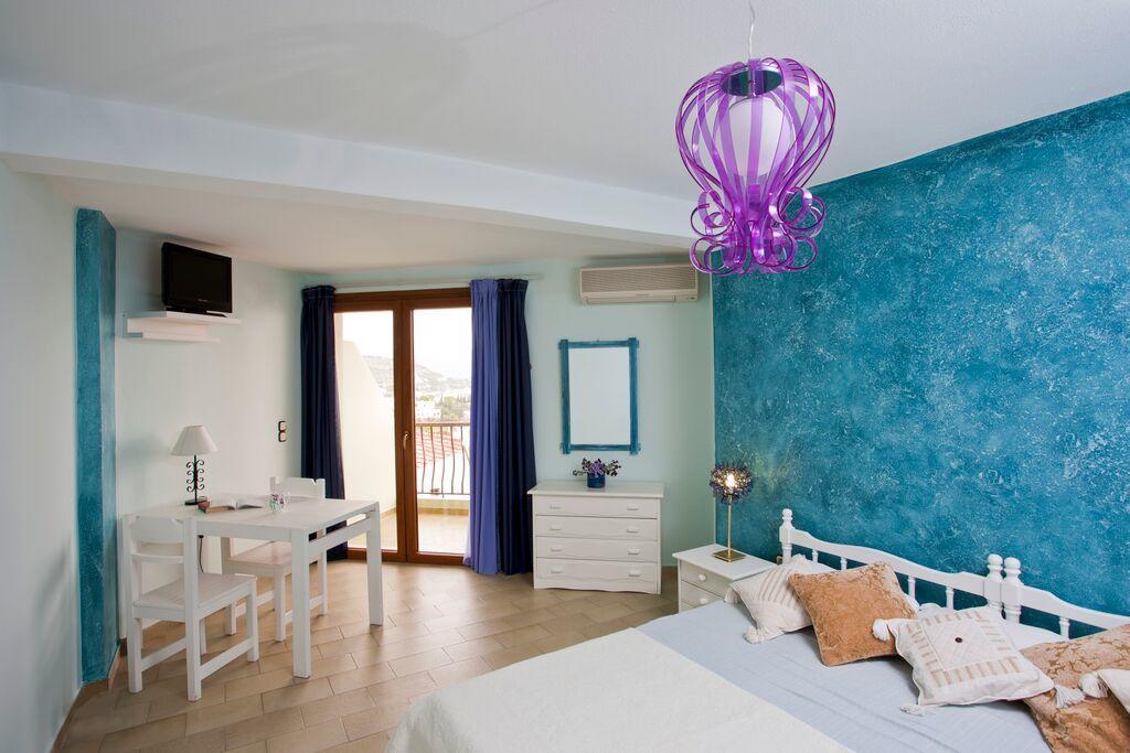Polydor Apartment Tolo Luaran gambar